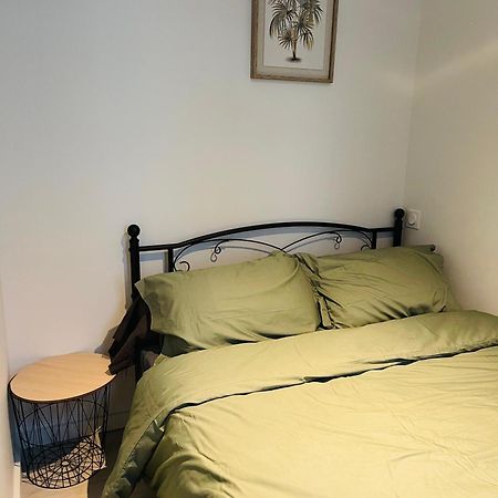 Le Caubous Plein Centre Appartement Calme Avec Chambre Et Cuisine Equipee Bagnères-de-Bigorre Esterno foto